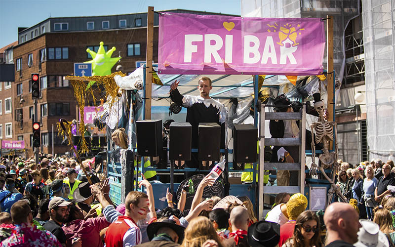 guide værdi minimal Få Fri Bar i hele paraden til Aalborg Karneval 2020 | Aalborg Karneval